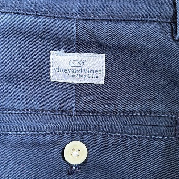 Vineyard Vines Classic Fit 9” Club Shorts. - Picture 5 of 5